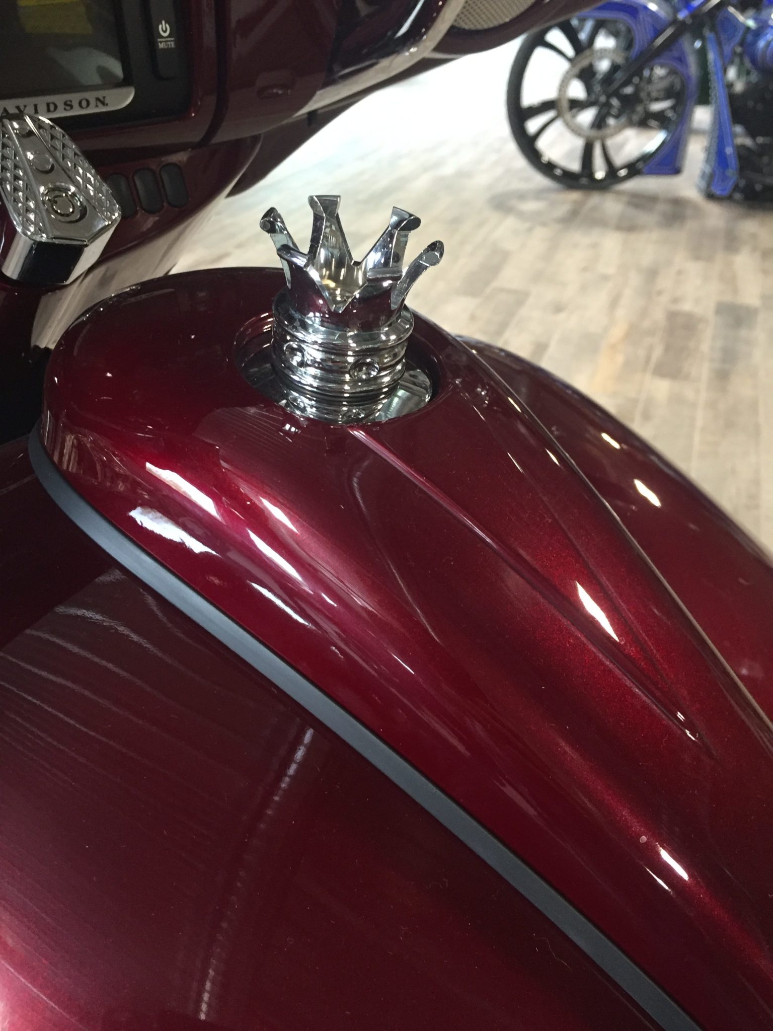 Crown Gas Cap - Image 2