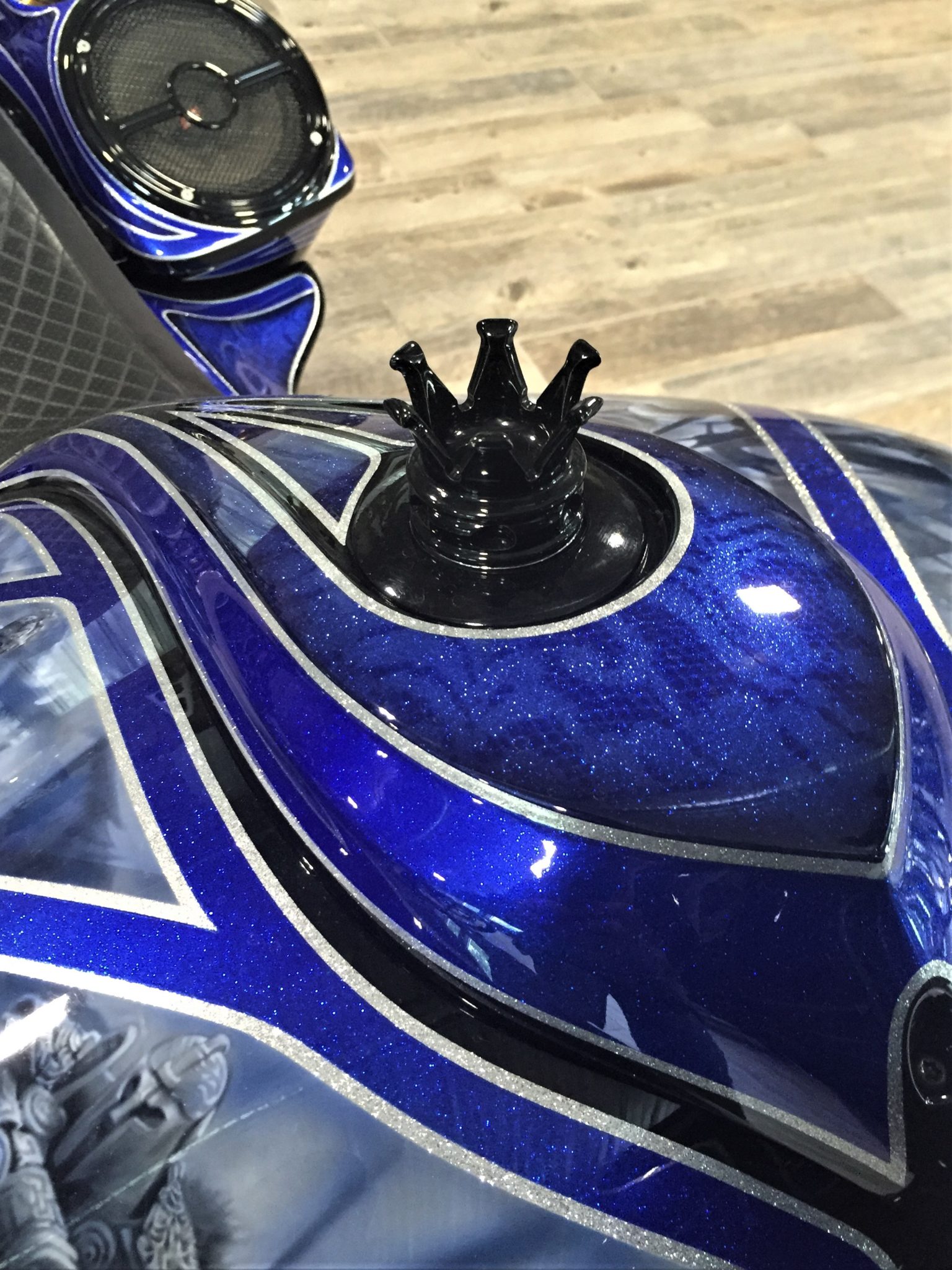 Crown Gas Cap - Image 3